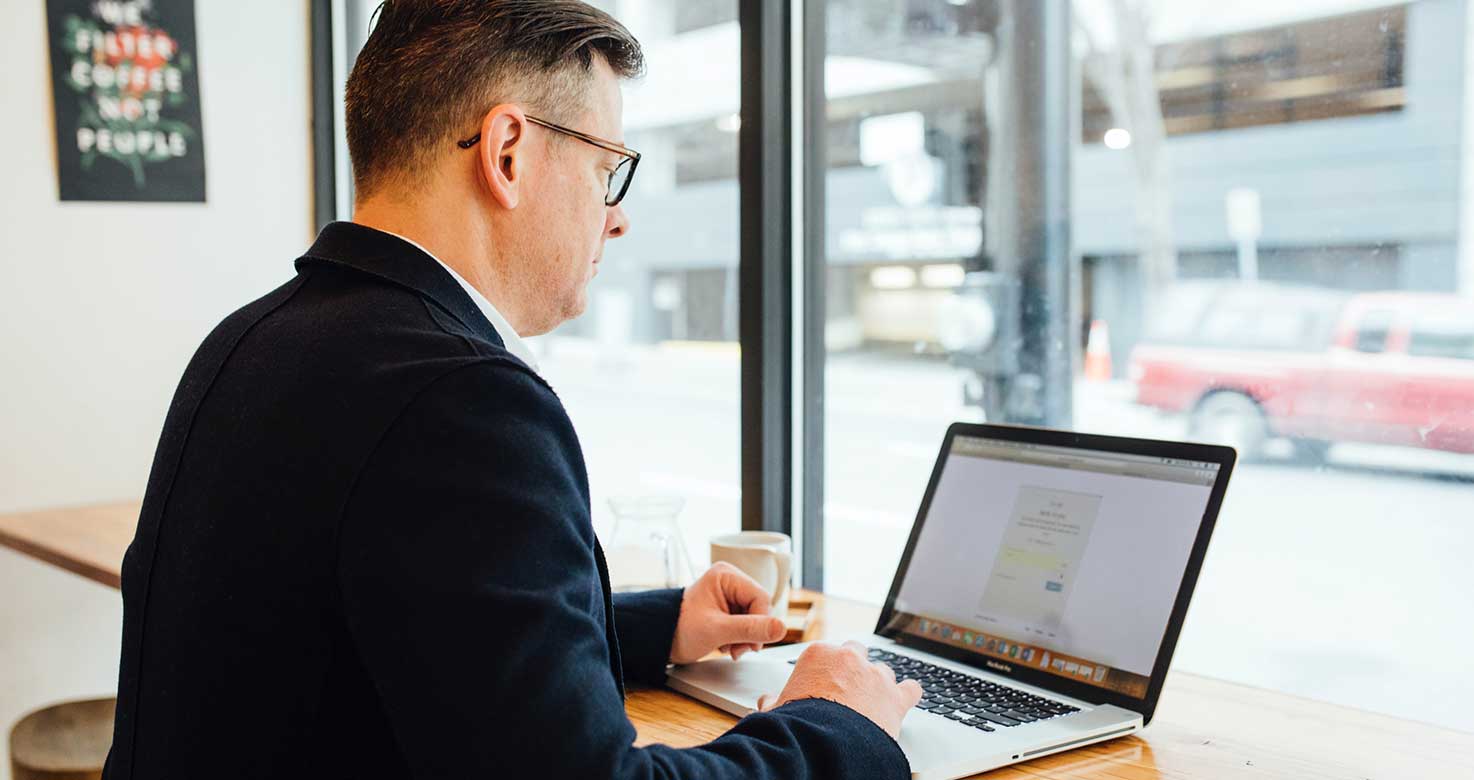 Client tracking performance remotely